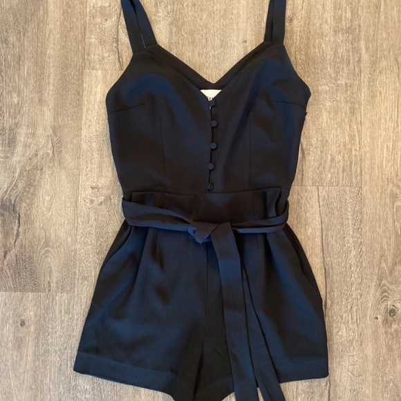 Aritzia Little Moon Petunia Romper, Black, Size 2 - Picture 9 of 16